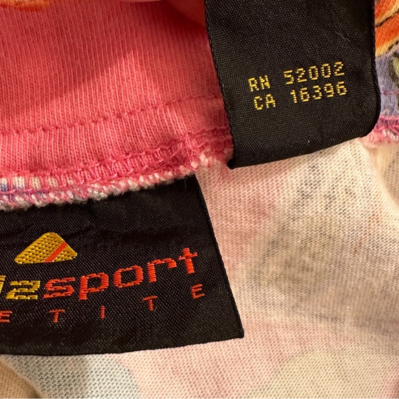 Liz Sport Vintage Tropical Postcard Tee in Petite - Picture 7 of 10